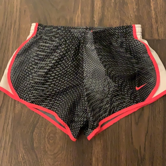 Nike nylon shorts XS/S - Picture 3 of 6
